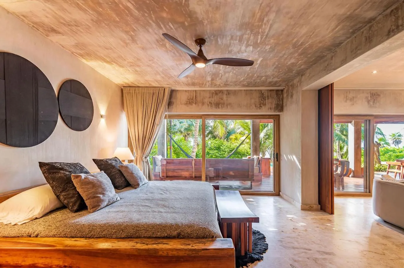 Beachfront Tankah 3 Villa For 18 Guests! Тулум