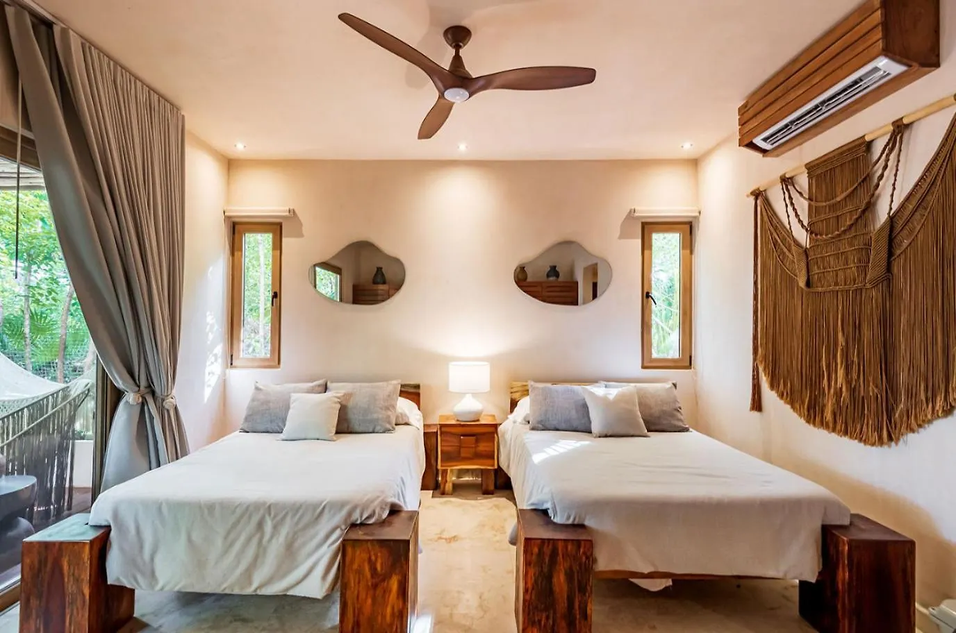 Beachfront Tankah 3 Villa For 18 Guests! Тулум